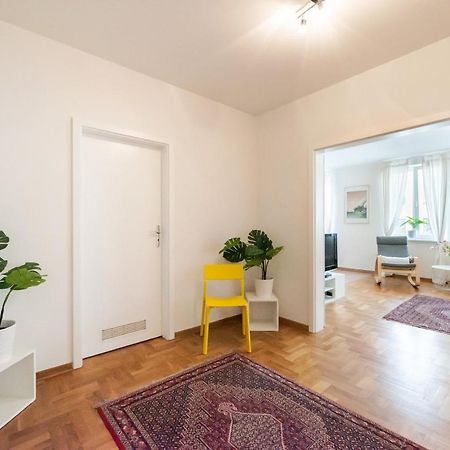 New Town Spacious Apartment Varsóvia Exterior foto