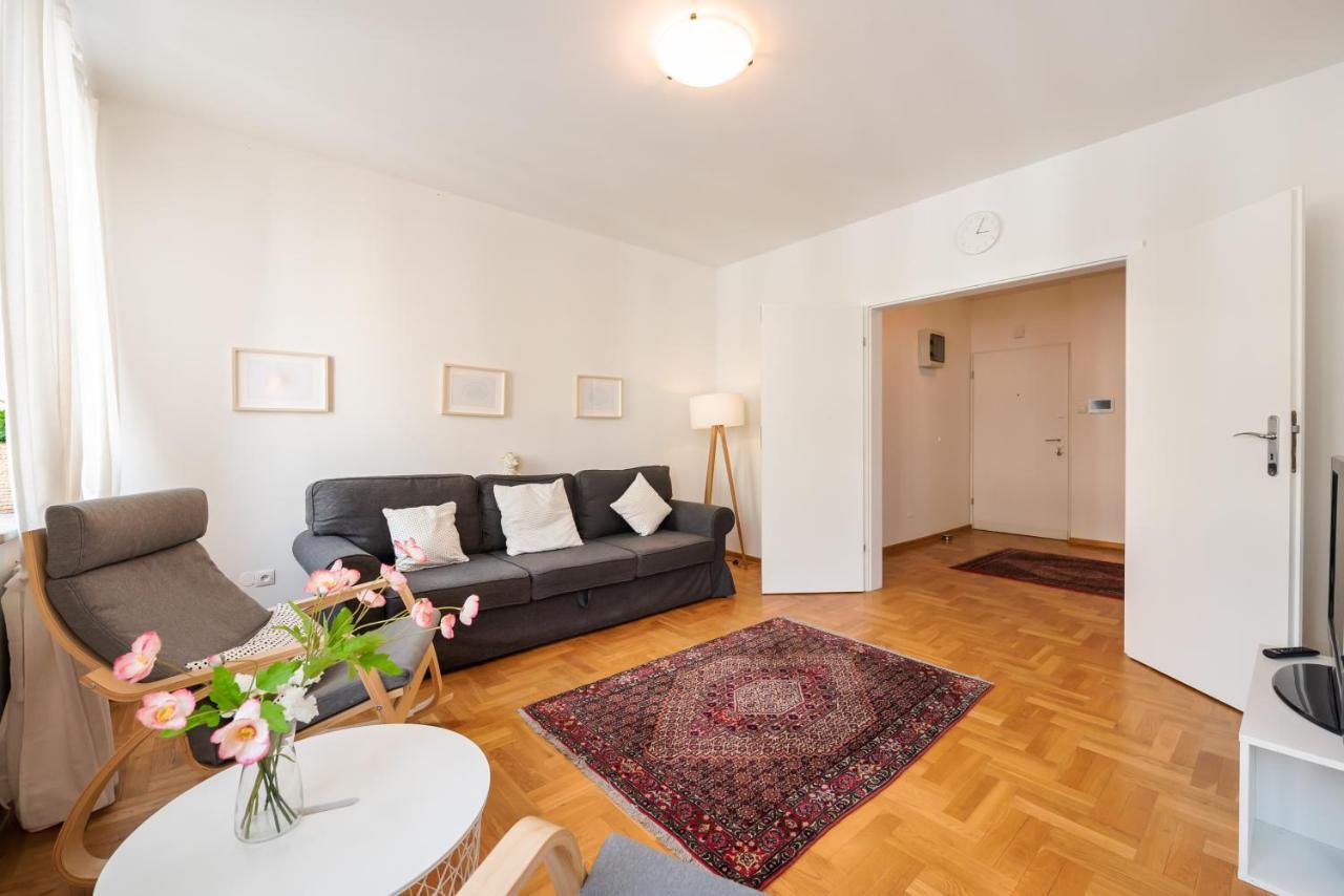 New Town Spacious Apartment Varsóvia Exterior foto