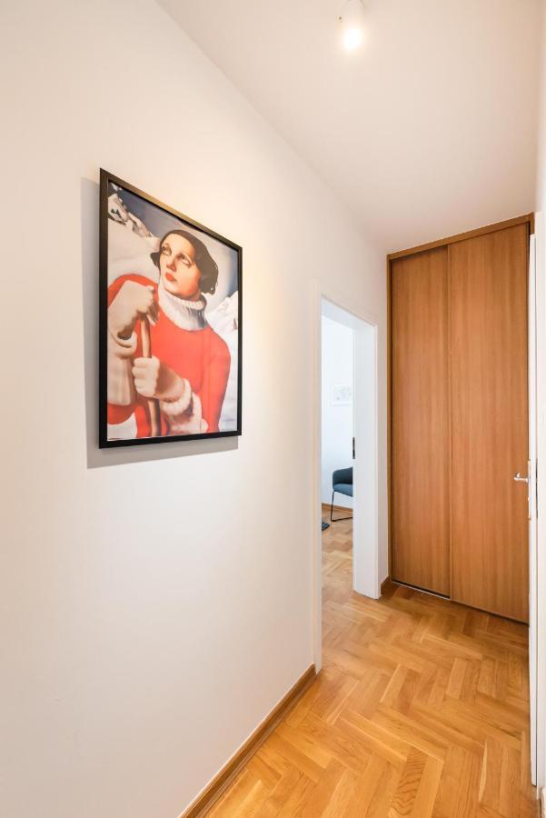 New Town Spacious Apartment Varsóvia Exterior foto