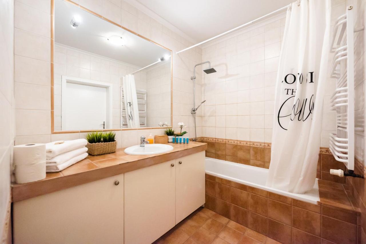 New Town Spacious Apartment Varsóvia Exterior foto